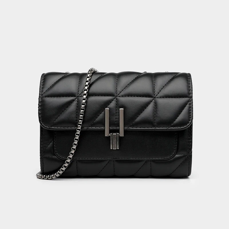 Han by Ari Link Chain Bag ✨