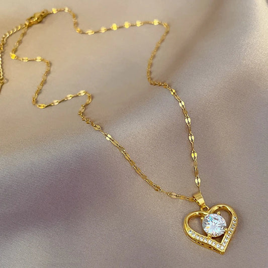 White Cut Diamond Dorian Luxe Heart Necklace ✨