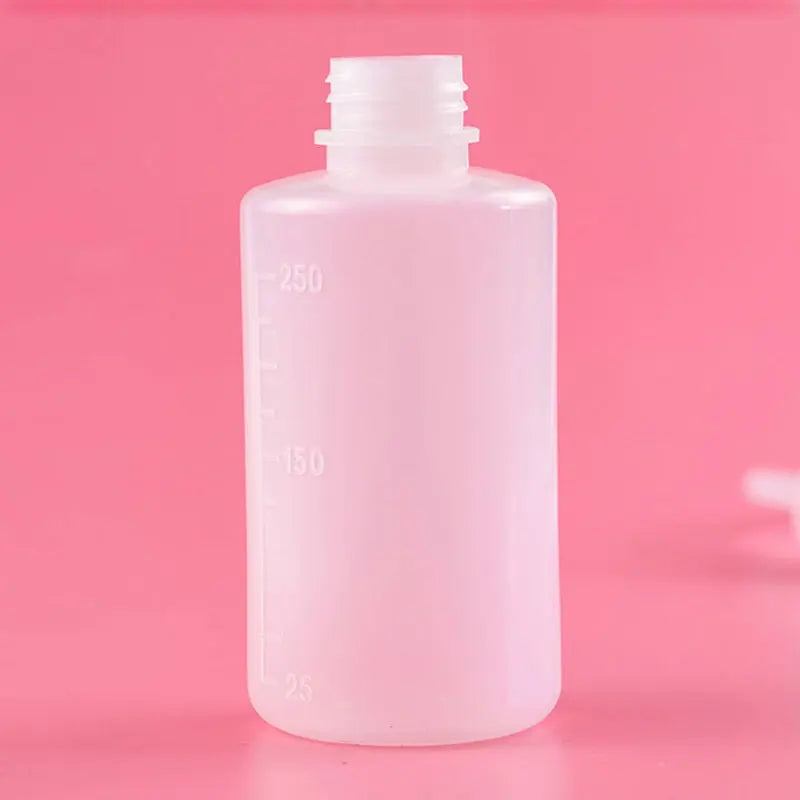 Washing Bottle For Lash Artists ✨