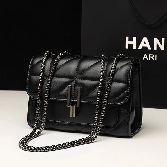 Han by Ari Link Chain Bag ✨